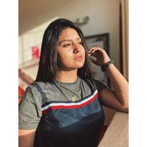 Meet your Posher, Denise